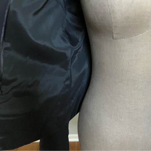 MaxMara Classic Wool Blazer, one button, black, Size 8 - Picture 6 of 8